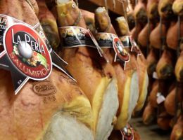 Immagine 1 di PROSCIUTTO CRUDO DI PARMA D.O.P. LA PERLA