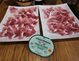 Immagine 3 di PROSCIUTTO CRUDO VENETO BERICO EUGANEO D.O.P. PROSCIUTTIFICIO ATTILIO FONTANA