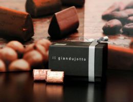 Immagine 5 di GUINOTT GUIDO CASTAGNA L'ARTE DEL CIOCCOLATO