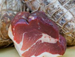 Immagine 2 di CULATELLO DI ZIBELLO DA SUINO NERO DI PARMA
