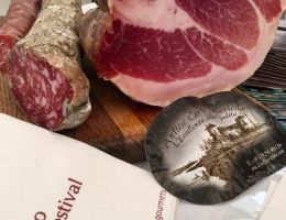 Immagine 3 di CULATELLO DI ZIBELLO DA SUINO NERO DI PARMA