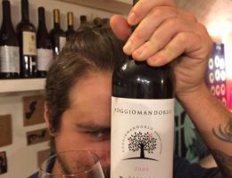 Immagine 2 di POGGIOMANDORLO I.G.T. TOSCANA ROSSO