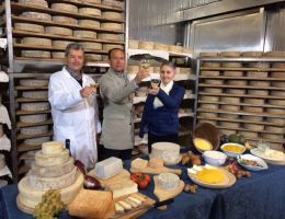 Immagine 2 di TALEGGIO D.O.P. CASEIFICO TADDEI