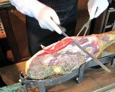 Immagine 1 di PROSCIUTTO CRUDO STAGIONATO DA SUINO NERO CASERTANO