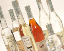 Immagine 1 di GRAPPA DI NEBBIOLO INVECCHIATA ANTICA DISTILLERIA CASTELLI 1963