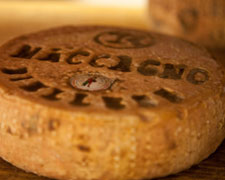 Immagine 5 di MACCAGNO A LATTE CRUDO CASEIFICIO ROSSO