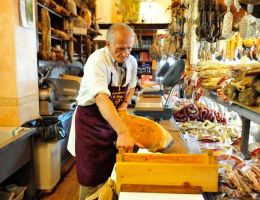 Immagine 2 di PROSCIUTTO CRUDO DI NORCIA I.G.P. ANTICA NORICNERIA F.LLI ANSUINI
