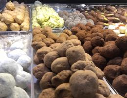 Immagine 4 di CIOCCOLATO DI QUALITA' SUPERIORE CIOCCOLATO CECILIA E PAUL