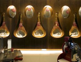 Immagine 5 di PROSCIUTTO CRUDO DI SAN DANIELE DEL FRIULI D.O.P.