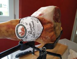 Immagine 1 di PROSCIUTTO CRUDO DI SAN DANIELE DEL FRIULI D.O.P.