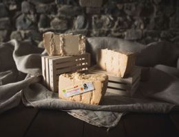 Immagine 1 di PARMIGIANO REGGIANO D.O.P. 32 MESI