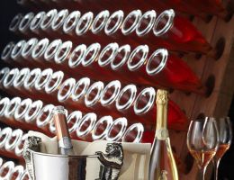 Immagine 2 di BRUT ROSE' METODO CLASSICO SANGIOVESE MILLESIMATO