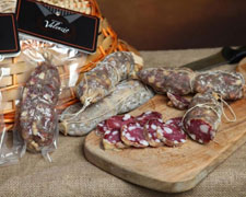 Immagine 1 di SALAME NOSTRANO DI SUINO NERO CASERTANO