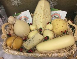 Immagine 3 di CACIOCCHIATO STAGIONATO DOLCE