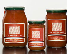 Immagine 1 di FILETTI DI POMODORI PELATI A MANO