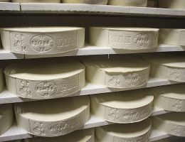 Immagine 2 di FORMAI DE MUT D.O.P. DELL'ALTA VALLE BREMBANA