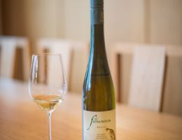 Immagine 2 di SUDTIROLD.O.C. RIESLING