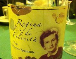 Immagine 1 di MOSCATO BIANCO SPUMANTE REGINA DI FELICITA' BARICCHI VINI