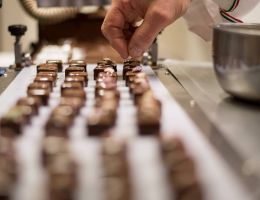 Immagine 1 di PRALINE DI CIOCCOLATO FONDENTE PASTICCERIA FELICETTO