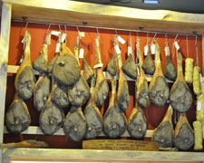 Immagine 1 di PROSCIUTTO CRUDO DA GRIGIO DI MONTEMERCOLE