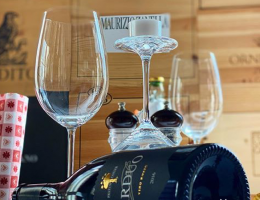 Immagine 2 di MONTENETTO DI BRESCIA I.G.T. RISERVA ARDUO  PRATUM COLLER