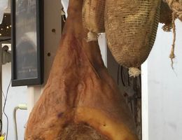 Immagine 5 di PROSCIUTTO CRUDO DA SUINO NERO DI PARMA 24 MESI