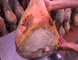 Immagine 1 di PROSCIUTTO CRUDO DI PARMA D.O.P.