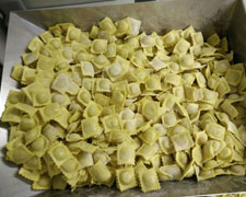 Immagine 1 di PASTA FRESCA DI ASSOLUTA QUALITA' PASTIFICIO ARTIGIANO IL CASTELLO