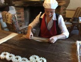 Immagine 4 di CASCHETTES DI BELVI