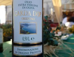 Immagine 2 di OLIO EXTRAVERGINE DI OLIVA GARDA D.O.P. ORIENTALE