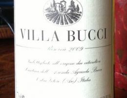 Immagine 5 di CASTELLI DI JESI VERDICCHIO RISERVA D.O.C.G. CLASSICO VILLA BUCCI