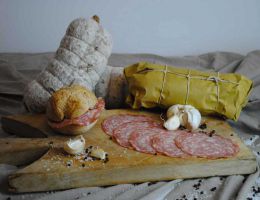 Immagine 1 di SALSICCIA INCARTATA SALUMIFICIO FRATELLI CELIN