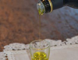Immagine 4 di OLIO EXTRAVERGINE DI OLIVA QUALITA' SUPERIORE BEATO ENRICO