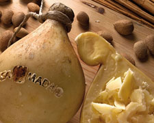 Immagine 1 di CACIOCAVALLO DI GROTTA VETRUS