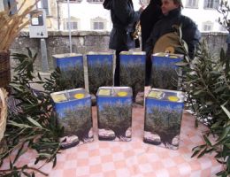 Immagine 2 di OLIO EXTRAVERGINE DI OLIVA BLEND DI ALTA QUALITA'