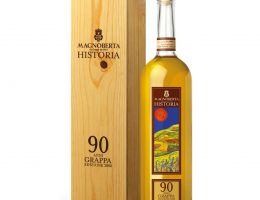 Immagine 3 di GRAPPA HISTORIA 90 INVECCHIATA 7 ANNI DISTILLERIA MAGNOBERTA 1918