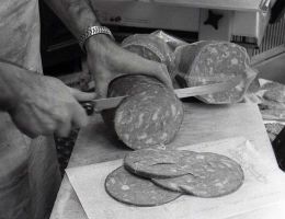 Immagine 3 di MORTADELLA DI PRATO I.G.P.