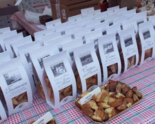 Immagine 1 di BISCOTTI ARTIGIANALI DELLA TRADIZIONE TOSCANA SAPORI DEL LAGO NERO