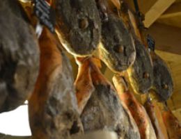 Immagine 2 di PROSCIUTTO CRUDO NOSTRANO SAMBUCANO 18 MESI