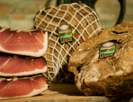 Immagine 2 di SPECK STAGIONATO DELLA VAL DI SOLE SALUMIFICIO ANSELMI