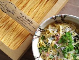 Immagine 3 di TAGLIATELLE DI SEMOLA DI GRANO DURO ALL'UOVO