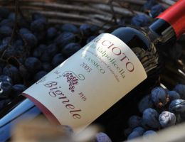 Immagine 4 di RECIOTO CLASSICO DELLA VALPOLICELLA D.O.C.