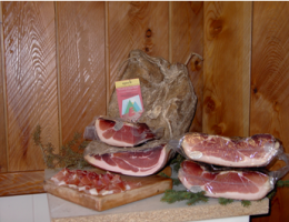 Immagine 2 di SPECK DELLA VAL DI NON SALUMERIA ENDRIGHI