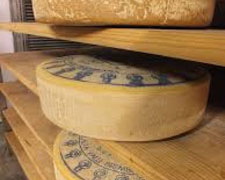 Immagine 4 di FORMAI DE MUT ALTA BREMBRANA D.O.P. CASEIFICIO MONACI