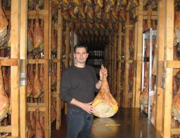 Immagine 1 di PROSCIUTTO CRUDO SAN DANIELE D.O.P.