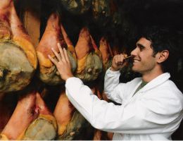 Immagine 5 di PROSCIUTTO CRUDO DI PARMA D.O.P. LEPORATI GRAN RISERVA