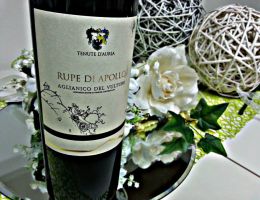 Immagine 2 di AGLIANICO DEL VULTURE D.O.C. RUPE DI APOLLO