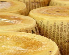 Immagine 2 di PARMIGIANO REGGIANO D.O.P. CASEIFICIO MOGLIESE