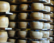Immagine 1 di PARMIGIANO REGGIANO D.O.P. 30 MESI BOLLINO ORO