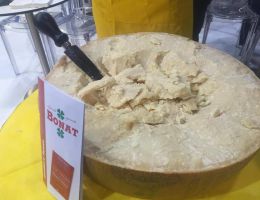 Immagine 2 di PARMIGIANO REGGIANO D.O.P. 84 MESI